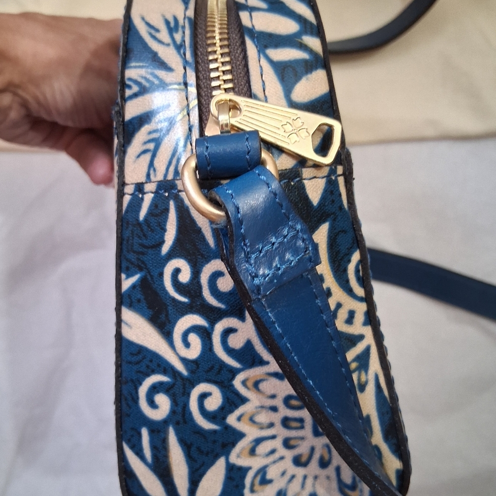 Patricia Nash Artemis Dome Leather Crossbody Bag Greek Floral - Picture 7 of 9